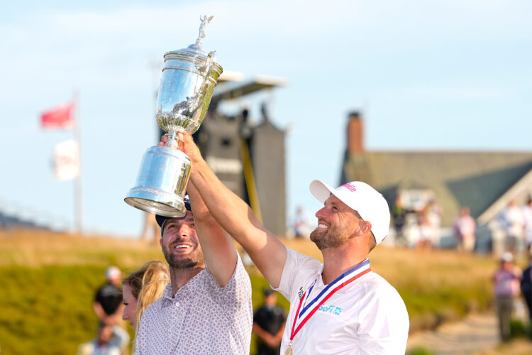 Clark keeps composure to triumph
